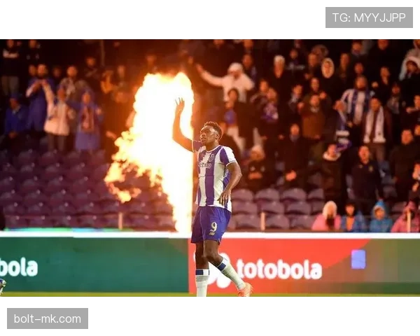 波尔图锋线火力全开,新赛季进攻表现引瞩目 波尔图锋线火力全开,新赛季进攻表现引瞩目